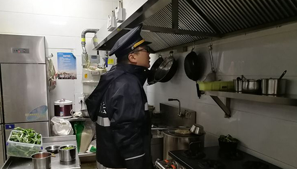 油烟净化设施安装刻不容缓，各地环保检查已不断加强